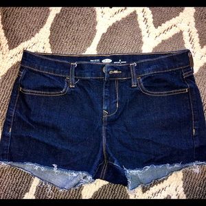 ❤️Size 6 regular Old Navy cutoff Jean shorts❤️